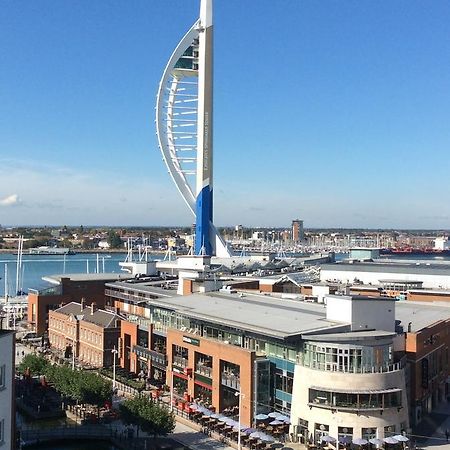 Gunwharf Quays Harbour Apartments Portsmouth Ngoại thất bức ảnh