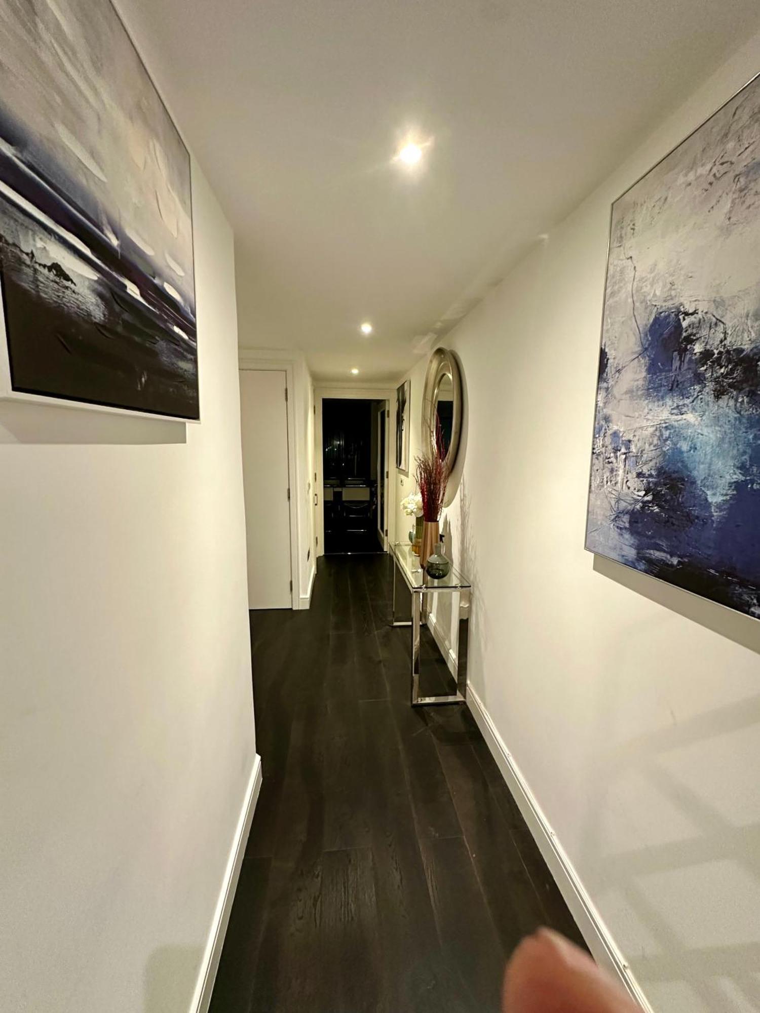 Gunwharf Quays Harbour Apartments Portsmouth Ngoại thất bức ảnh